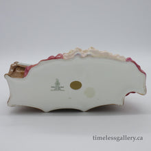 将图片加载到图库查看器,HN1997 Belle o’ the Ball - Popular - Vintage Porcelain Figurine by Royal Doulton, circa 1960 (Item# P-8809)-Timeless Gallery
