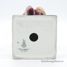Load image into Gallery viewer, HN2016 Jester - Classic - Vintage Porcelain Figurine by Royal Doulton, after 1960 (Item# P-1453)-Timeless Gallery