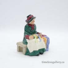 将图片加载到图库查看器,HN2017 Silks and Ribbons - Vintage Porcelain Figurine by Royal Doulton, circa 1970 (Item# P-2736)-Timeless Gallery