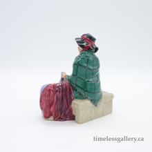 将图片加载到图库查看器,HN2017 Silks and Ribbons - Vintage Porcelain Figurine by Royal Doulton, circa 1970 (Item# P-2736)-Timeless Gallery