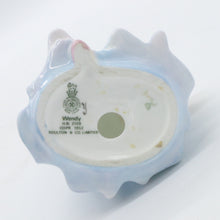将图片加载到图库查看器,HN2109 Wendy - Vintage Porcelain Figurine by Royal Doulton, circa 1970 (Item# P-9341)-Timeless Gallery