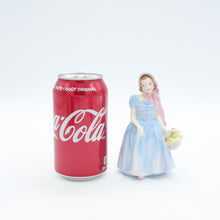 将图片加载到图库查看器,HN2109 Wendy - Vintage Porcelain Figurine by Royal Doulton, circa 1970 (Item# P-9341)-Timeless Gallery
