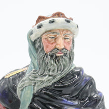 将图片加载到图库查看器,HN2118 Good King Wenceslas - Vintage Porcelain Figurine by Royal Doulton, circa 1960 (Item# P-9669)-Timeless Gallery
