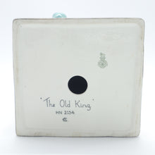 Load image into Gallery viewer, HN2134 The Old King - Large Size - Vintage Porcelain Figurine by Royal Doulton, circa 1960 (Item# P-3485)-Timeless Gallery