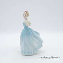 Load image into Gallery viewer, HN2178 Enchantment - Vintage Porcelain Figurine by Royal Doulton, circa 1970 (Item# P-2035)-Timeless Gallery