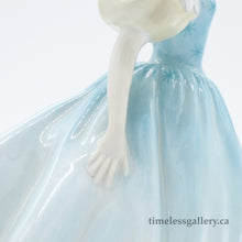 Load image into Gallery viewer, HN2178 Enchantment - Vintage Porcelain Figurine by Royal Doulton, circa 1970 (Item# P-2035)-Timeless Gallery