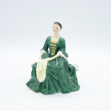 将图片加载到图库查看器,HN2228 A Lady from Williamsburg - Vintage Porcelain Figurine by Royal Doulton, circa 1970 (Item# P-8192)-Timeless Gallery