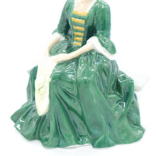 将图片加载到图库查看器,HN2228 A Lady from Williamsburg - Vintage Porcelain Figurine by Royal Doulton, circa 1970 (Item# P-8192)-Timeless Gallery