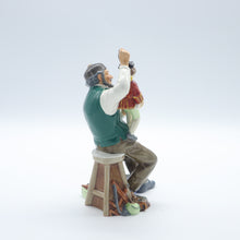 Load image into Gallery viewer, HN2253 Puppetmaker - Vintage Porcelain Figurine by Royal Doulton, circa 1970 (Item# P-9782)-Timeless Gallery