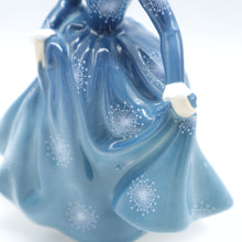Load image into Gallery viewer, HN2334 Fragrance - classic - Vintage Porcelain Figurine by Royal Doulton, circa 1970 (Item# P-5389)-Timeless Gallery