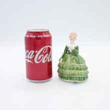 将图片加载到图库查看器,HN2340 Belle - Vintage Porcelain Figurine by Royal Doulton, circa 1970 (Item# P-7992)-Timeless Gallery