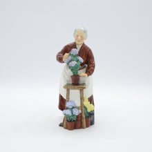 Load image into Gallery viewer, HN2349 Flora - Vintage Porcelain Figurine by Royal Doulton, circa 1970 (Item# P-8835)-Timeless Gallery