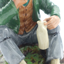 Load image into Gallery viewer, HN2362 Wayfarer - Vintage Porcelain Figurine by Royal Doulton, circa 1970 (Item# P-5679)-Timeless Gallery