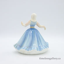 将图片加载到图库查看器,HN2392 Jennifer - Vintage Porcelain Figurine by Royal Doulton, circa 1985 (Item# P-6841)-Timeless Gallery