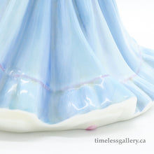 将图片加载到图库查看器,HN2392 Jennifer - Vintage Porcelain Figurine by Royal Doulton, circa 1985 (Item# P-6841)-Timeless Gallery