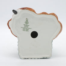将图片加载到图库查看器,HN2430 Romance - Vintage Porcelain Figurine by Royal Doulton, circa 1975 (Item# P-2267)-Timeless Gallery