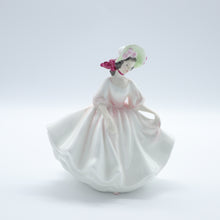 将图片加载到图库查看器,HN2698 Sunday Best - Vintage Porcelain Figurine by Royal Doulton, circa 1985 (Item# P-2433)-Timeless Gallery