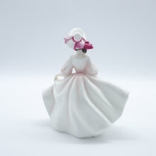 将图片加载到图库查看器,HN2698 Sunday Best - Vintage Porcelain Figurine by Royal Doulton, circa 1985 (Item# P-2433)-Timeless Gallery