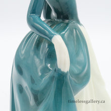 Load image into Gallery viewer, HN2709 Regal Lady - Vintage Porcelain Figurine by Royal Doulton, circa 1980 (Item# P-7234)-Timeless Gallery