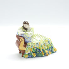 将图片加载到图库查看器,HN2810 Solitude - Vintage Porcelain Figurine by Royal Doulton, circa 1980 (Item# P-9950)-Timeless Gallery
