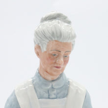 将图片加载到图库查看器,HN2814 Eventide - Vintage Porcelain Figurine by Royal Doulton, circa 1980 (Item# P-1878)-Timeless Gallery