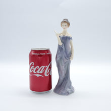 将图片加载到图库查看器,HN2824 Harmony - Vintage Porcelain Figurine by Royal Doulton, circa 1980 (Item# P-7050)-Timeless Gallery
