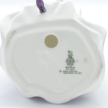 将图片加载到图库查看器,HN2839 Nicola - Vintage Porcelain Figurine by Royal Doulton, circa 1980 (Item# P-9959)-Timeless Gallery