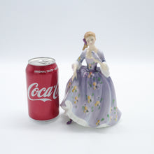 将图片加载到图库查看器,HN2839 Nicola - Vintage Porcelain Figurine by Royal Doulton, circa 1980 (Item# P-9959)-Timeless Gallery