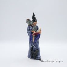 将图片加载到图库查看器,HN2877 Wizard - Vintage Porcelain Figurine by Royal Doulton, circa 1980 (Item# P-8579)-Timeless Gallery