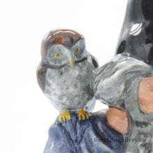 将图片加载到图库查看器,HN2877 Wizard - Vintage Porcelain Figurine by Royal Doulton, circa 1980 (Item# P-8579)-Timeless Gallery