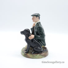 将图片加载到图库查看器,HN2879 Gameskeeper - Vintage Porcelain Figurine by Royal Doulton, circa 1990 (Item# P-6026)-Timeless Gallery