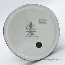 将图片加载到图库查看器,HN2879 Gameskeeper - Vintage Porcelain Figurine by Royal Doulton, circa 1990 (Item# P-6026)-Timeless Gallery
