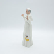 将图片加载到图库查看器,HN2888 Pope John Paul II - Vintage Porcelain Figurine by Royal Doulton, circa 1990 (Item# P-5905)-Timeless Gallery