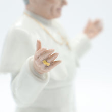 将图片加载到图库查看器,HN2888 Pope John Paul II - Vintage Porcelain Figurine by Royal Doulton, circa 1990 (Item# P-5905)-Timeless Gallery