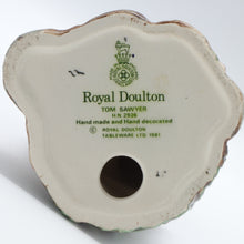 将图片加载到图库查看器,HN2926 Tom Sawyer - Vintage Porcelain Figurine by Royal Doulton, circa 1985 (Item# P-9000)-Timeless Gallery