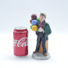 将图片加载到图库查看器,HN2934 Balloon Boy - Popular - Vintage Porcelain Figurine by Royal Doulton, circa 1990 (Item# P-4106)-Timeless Gallery