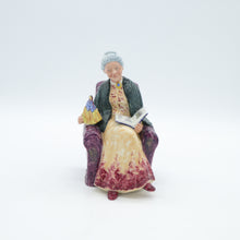 将图片加载到图库查看器,HN2942 Prized Possession - Signed - Vintage Porcelain Figurine by Royal Doulton, dated 1982 (Item# P-3832)-Timeless Gallery