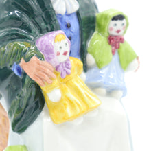 将图片加载到图库查看器,HN2944 Rag Doll Seller - Vintage Porcelain Figurine by Royal Doulton, circa 1990 (Item# P-2069)-Timeless Gallery