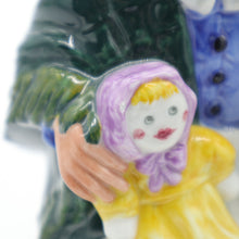 将图片加载到图库查看器,HN2944 Rag Doll Seller - Vintage Porcelain Figurine by Royal Doulton, circa 1990 (Item# P-2069)-Timeless Gallery