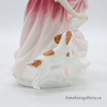 将图片加载到图库查看器,HN3011 My Best Friend - Vintage Porcelain Figurine by Royal Doulton, circa 1990 (Item# P-7560)-Timeless Gallery
