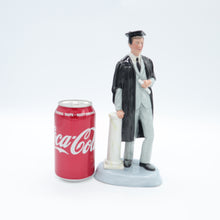 将图片加载到图库查看器,HN3017 Graduate - Boy Version - Vintage Porcelain Figurine by Royal Doulton, circa 1990 (Item# P-9863)-Timeless Gallery