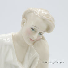 将图片加载到图库查看器,HN3039 Reflection - Vintage Porcelain Figurine by Royal Doulton, circa 1990 (Item# P-6573)-Timeless Gallery