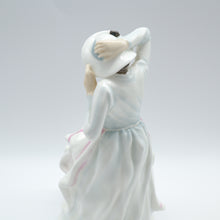 将图片加载到图库查看器,HN3205 Veronica - Vintage Porcelain Figurine by Royal Doulton, circa 1990 (Item# P-5871)-Timeless Gallery