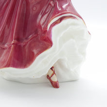 将图片加载到图库查看器,HN3365 Patricia - Vintage Porcelain Figurine by Royal Doulton, dated 1993 (Item# P-4597)-Timeless Gallery