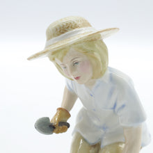 将图片加载到图库查看器,HN3401 Gardening Time - Vintage Porcelain Figurine by Royal Doulton, circa 1992 (Item# P-8691)-Timeless Gallery