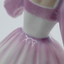 将图片加载到图库查看器,HN3420 Ashley - Vintage Porcelain Figurine by Royal Doulton, circa 1995 (Item# P-7507)-Timeless Gallery