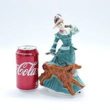 将图片加载到图库查看器,HN3621 Autumntime - Vintage Porcelain Figurine by Royal Doulton, circa 1995 (Item# P-9741)-Timeless Gallery