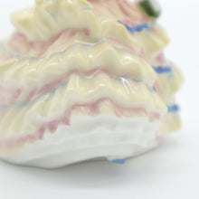 将图片加载到图库查看器,HN3649 Hannah - Vintage Porcelain Figurine by Royal Doulton, circa 1995 (Item# P-8395)-Timeless Gallery