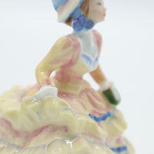 将图片加载到图库查看器,HN3649 Hannah - Vintage Porcelain Figurine by Royal Doulton, circa 1995 (Item# P-8395)-Timeless Gallery