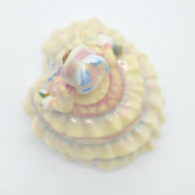将图片加载到图库查看器,HN3649 Hannah - Vintage Porcelain Figurine by Royal Doulton, circa 1995 (Item# P-8395)-Timeless Gallery